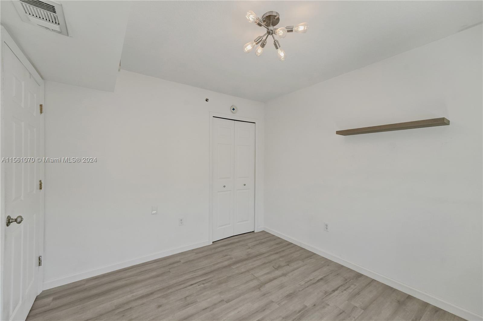 2415 NW 16th St Rd # 516