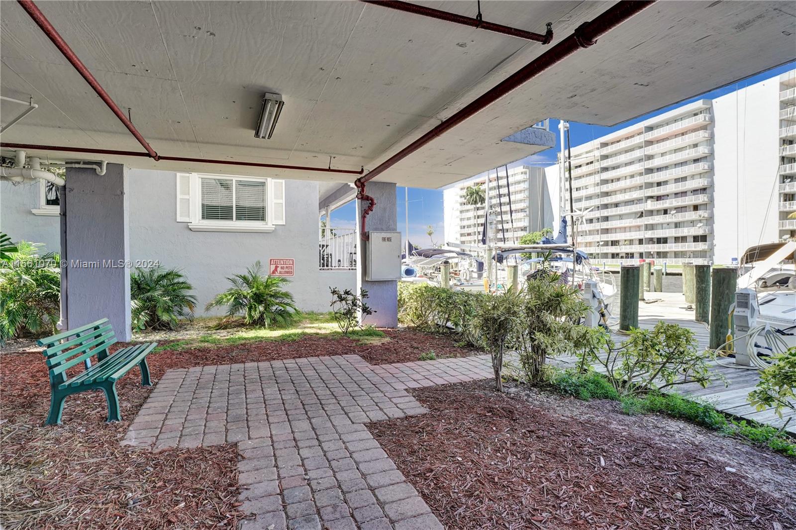 2415 NW 16th St Rd # 516