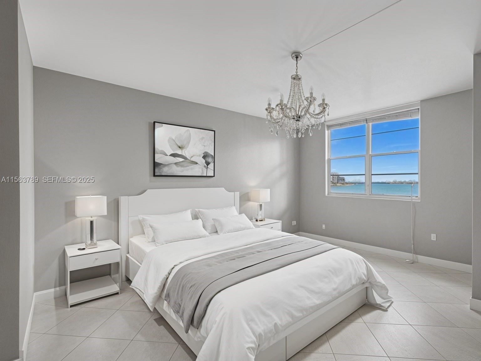 300 Bayview Dr # 906