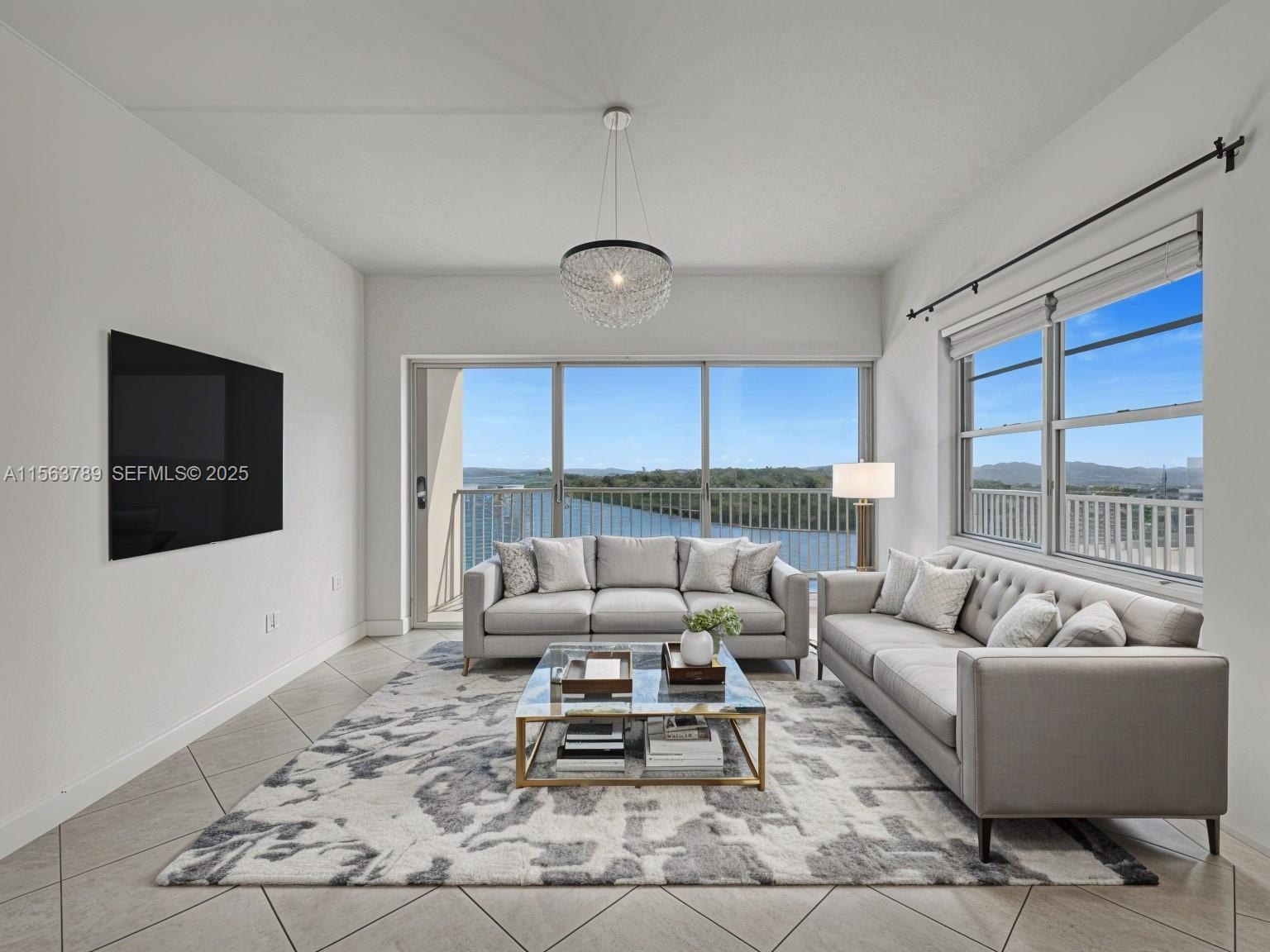 300 Bayview Dr # 906