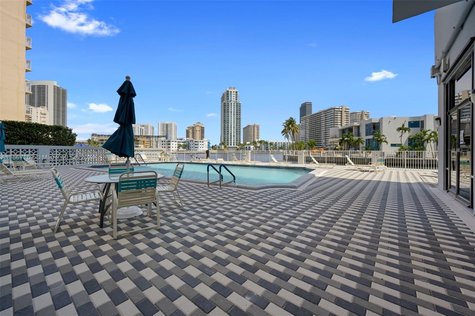 137 Golden Isles Dr # 1009