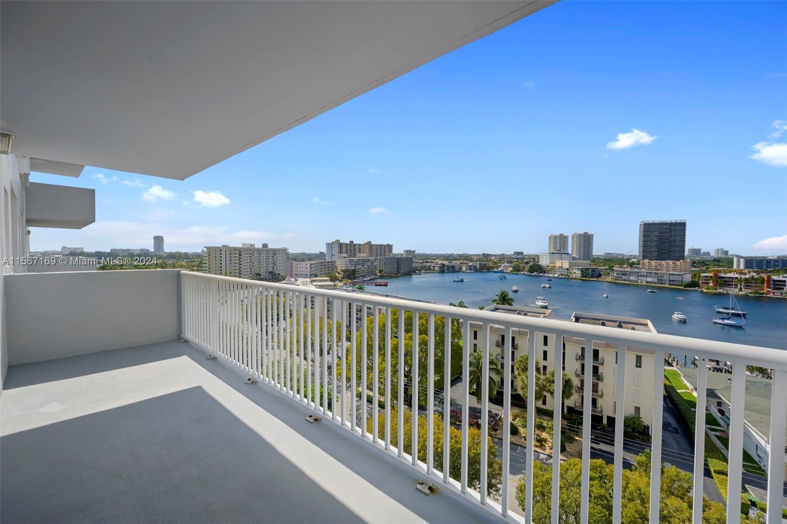 137 Golden Isles Dr # 1009
