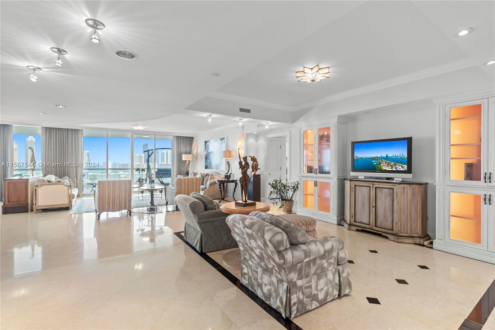 6000 Island Blvd # 2206