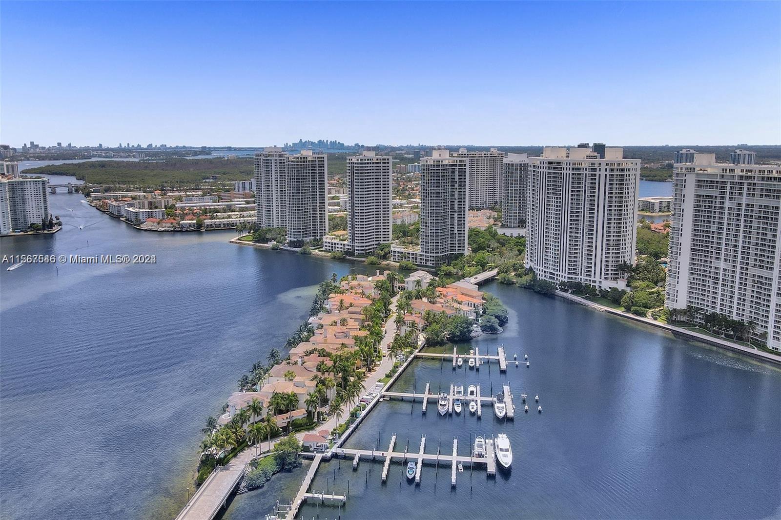 6000 Island Blvd # 2206