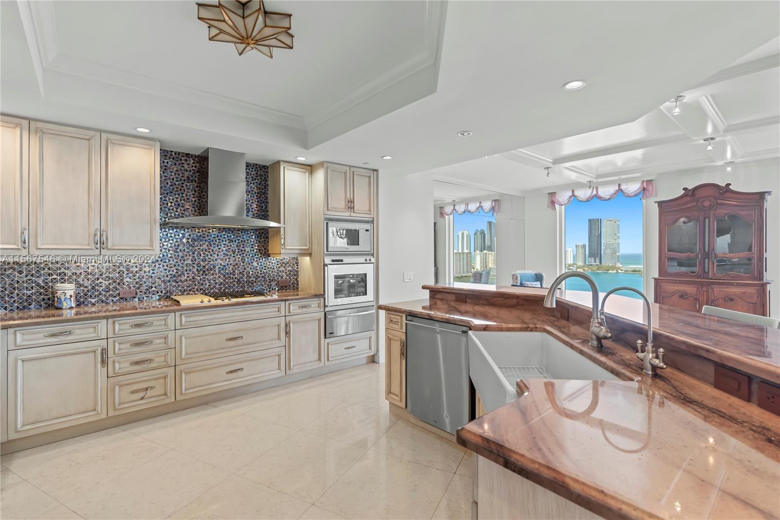 6000 Island Blvd # 2206