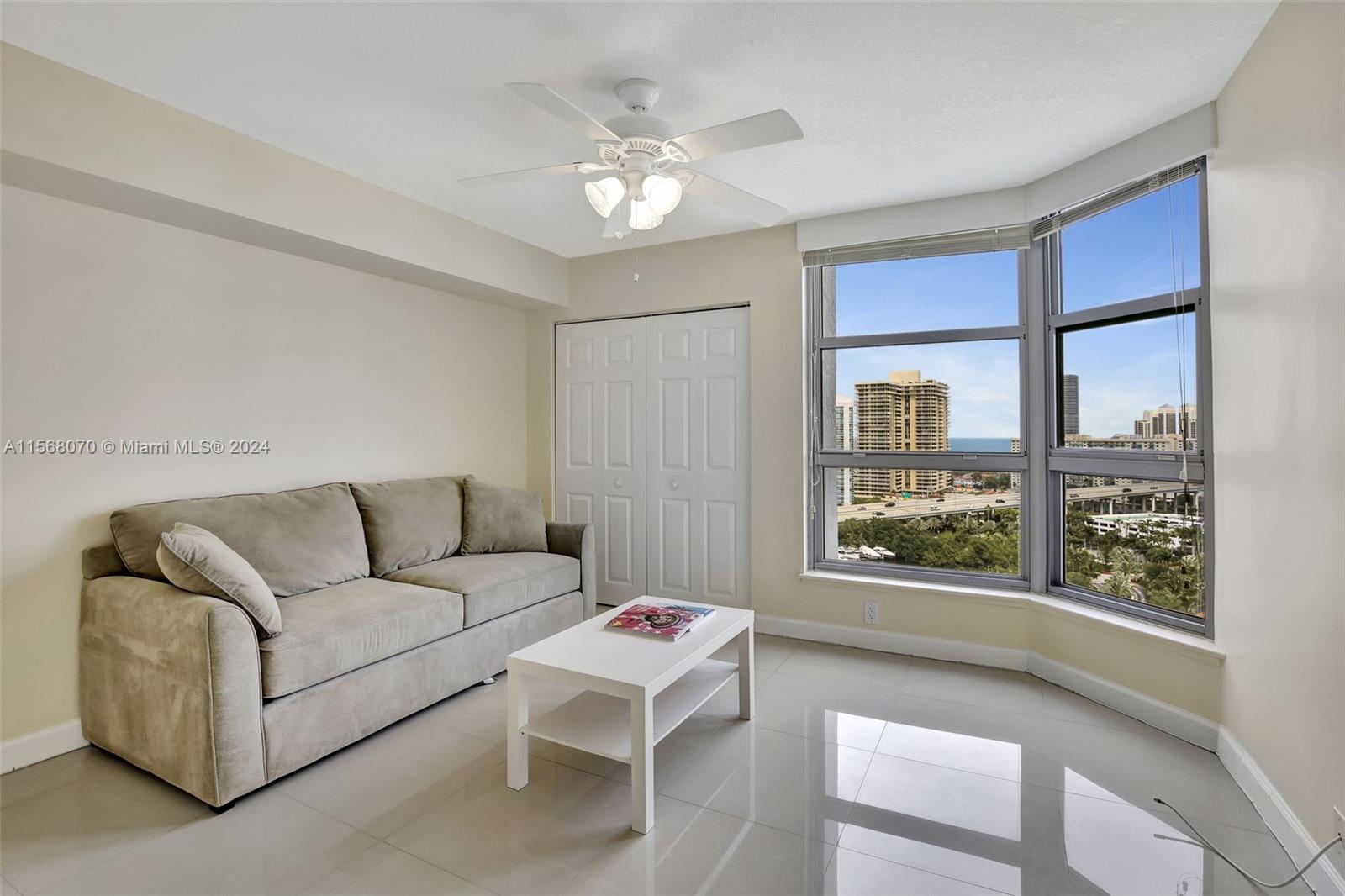 3530 Mystic Pointe Dr # 2110