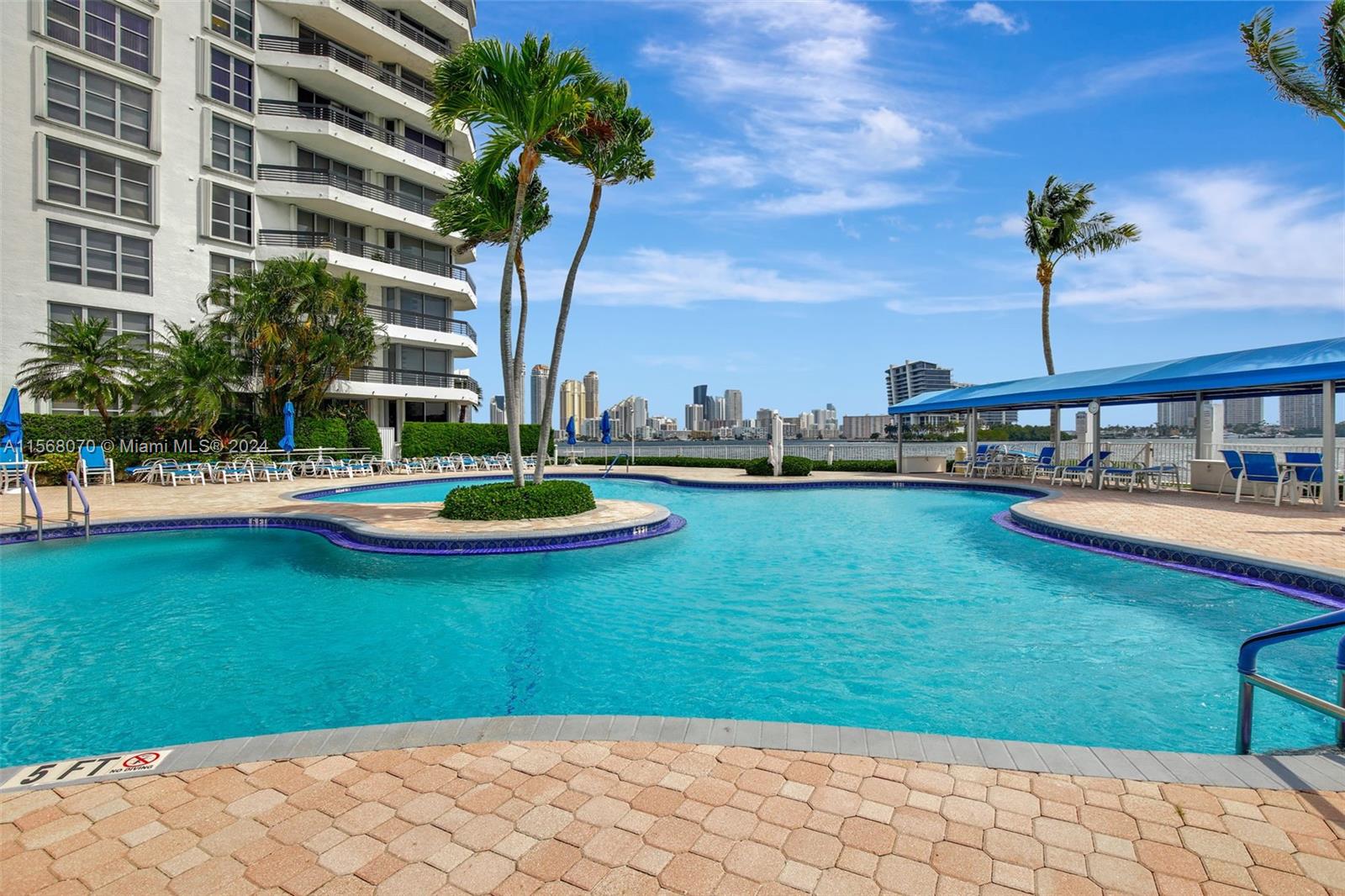 3530 Mystic Pointe Dr # 2110