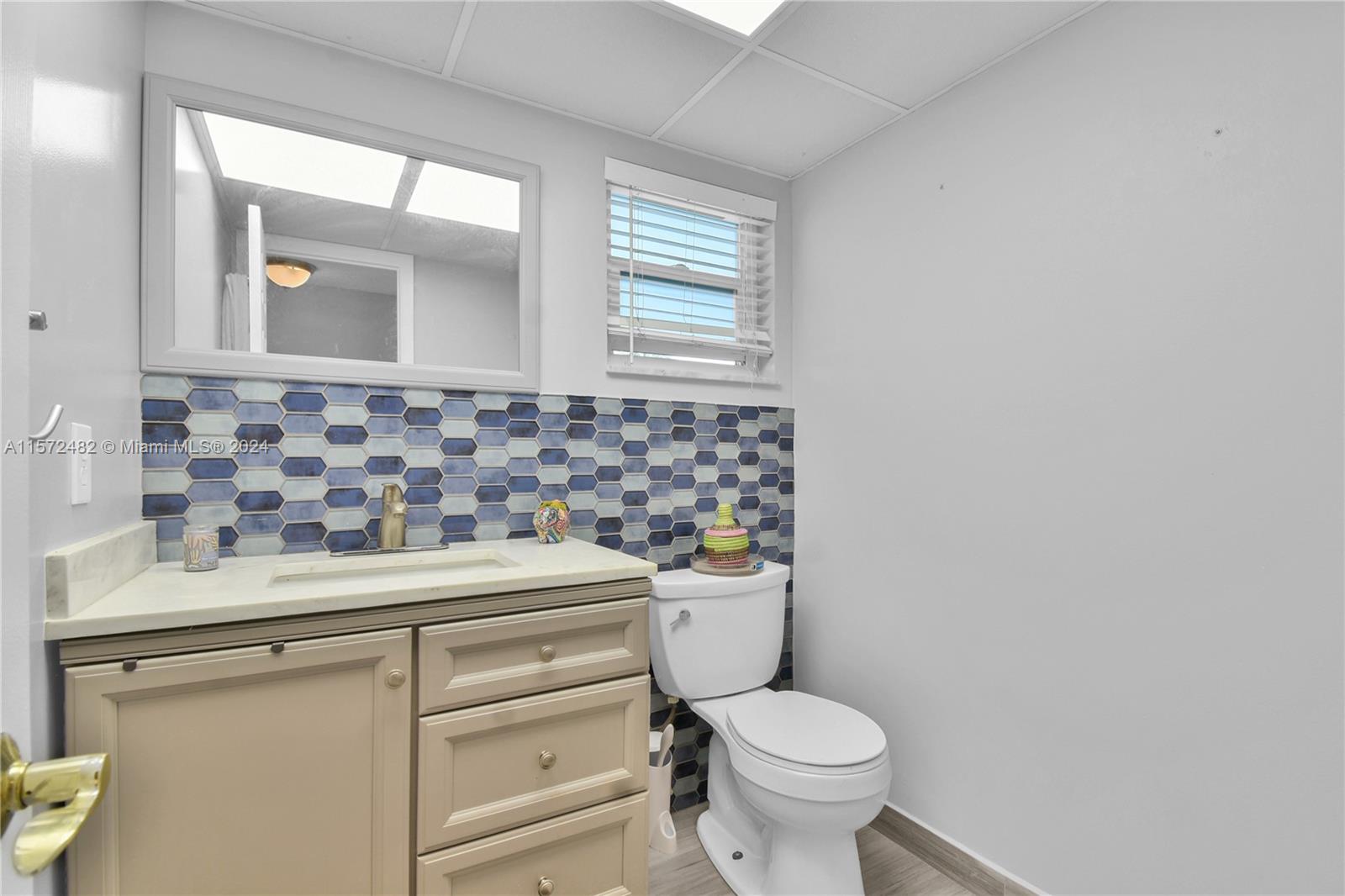 620 NE 12th Ave # 103