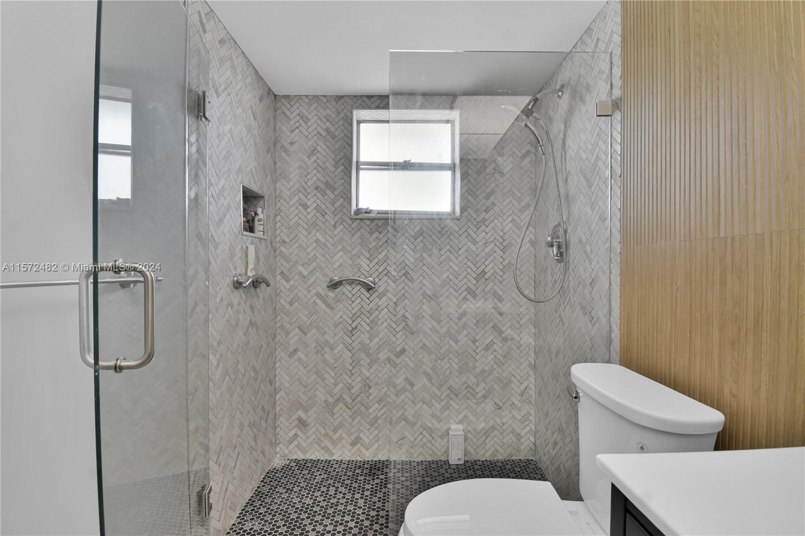 620 NE 12th Ave # 103