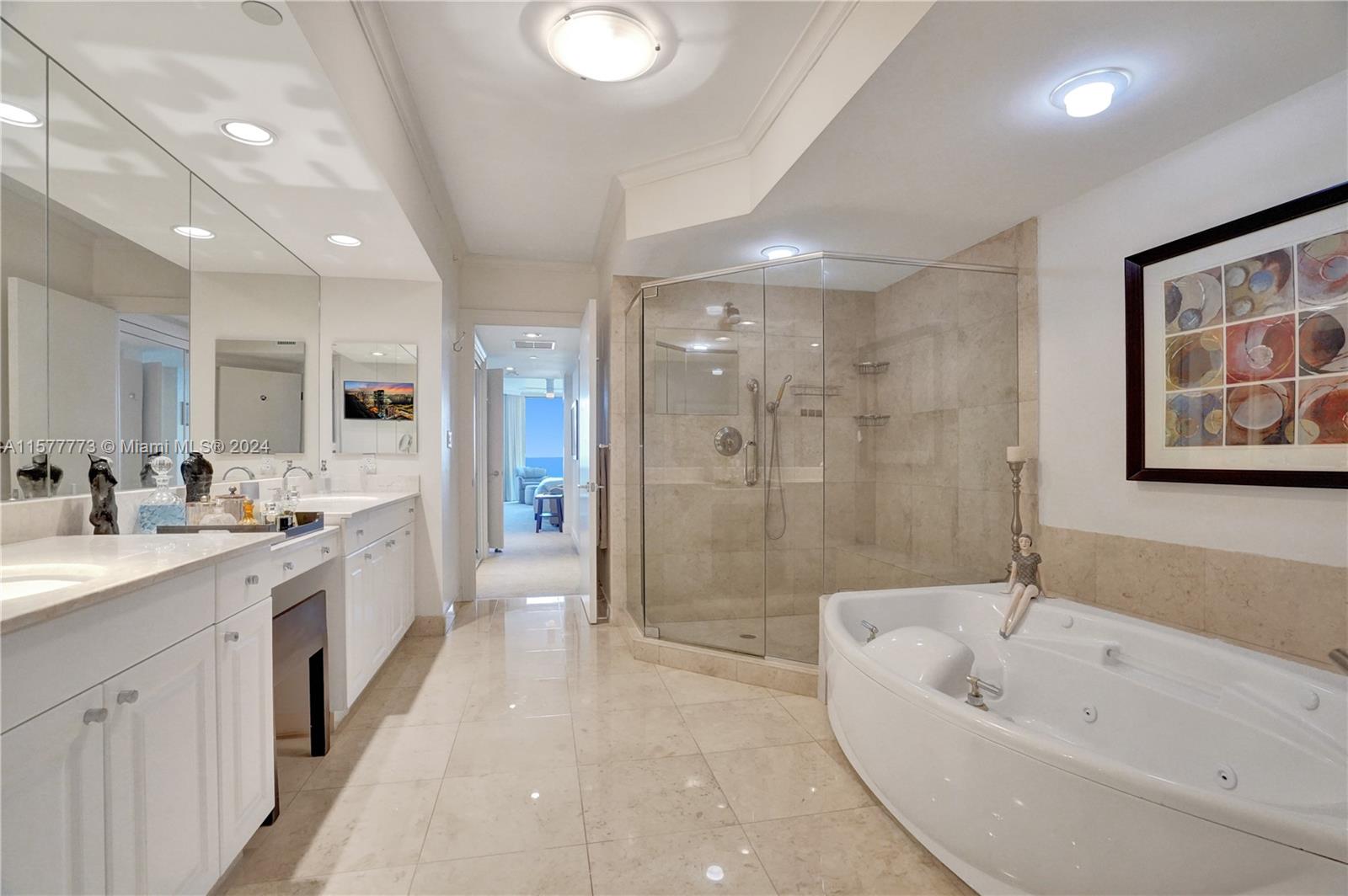 20201 E Country Club Dr # 1406