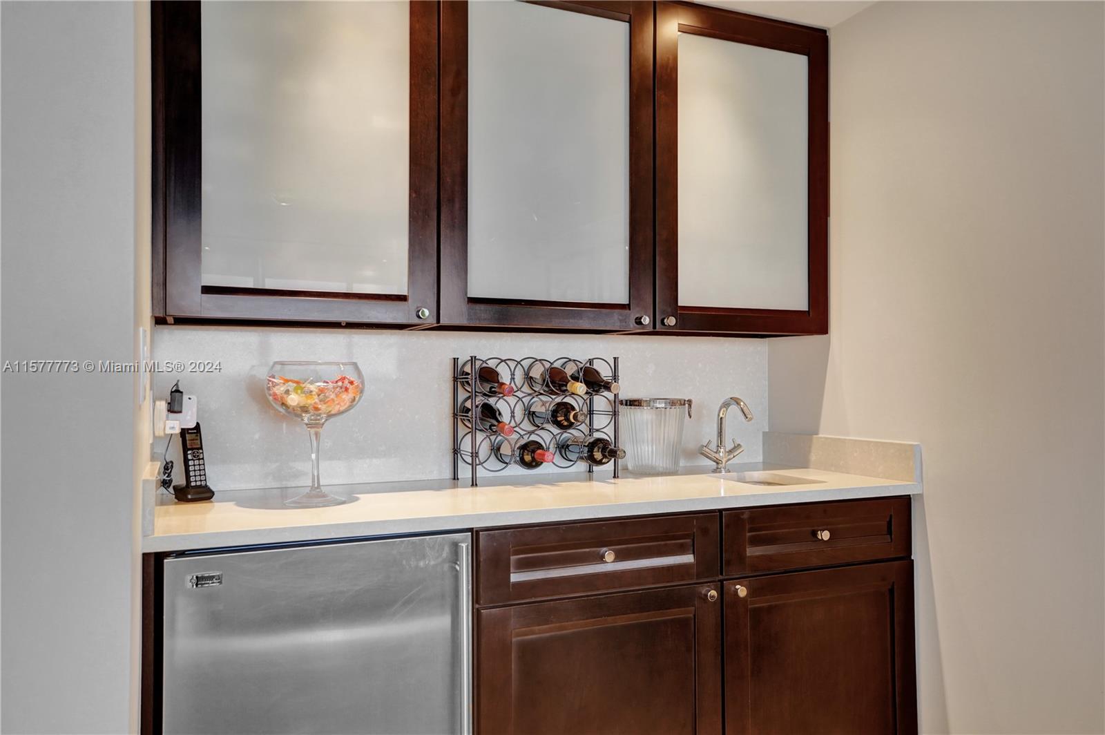 20201 E Country Club Dr # 1406