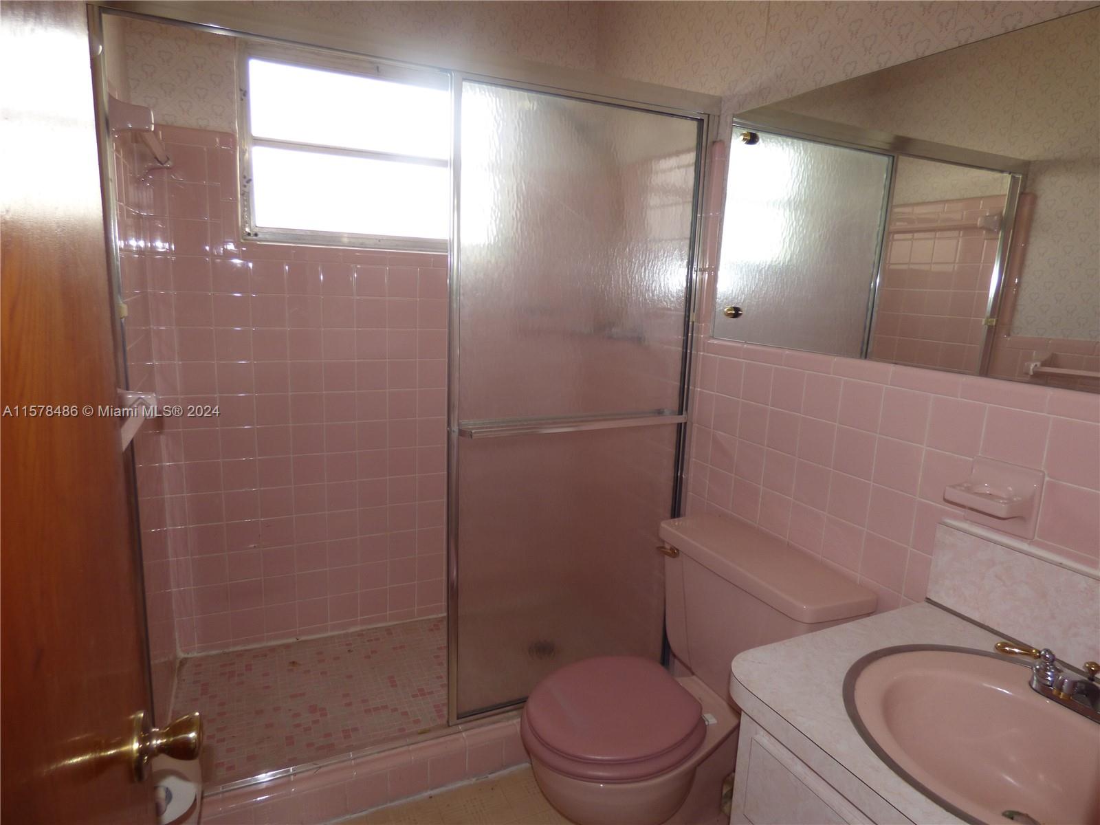 21 NW 169th St