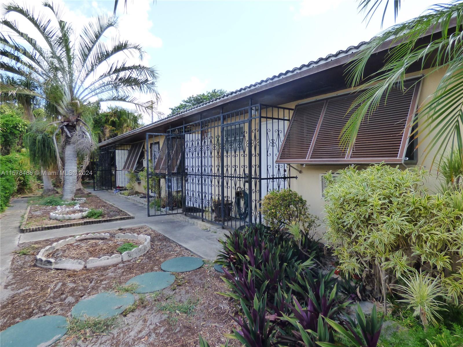 21 NW 169th St