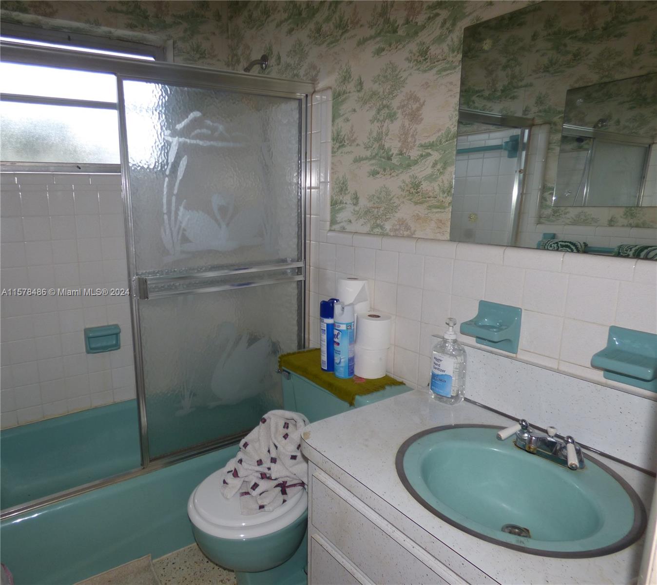 21 NW 169th St