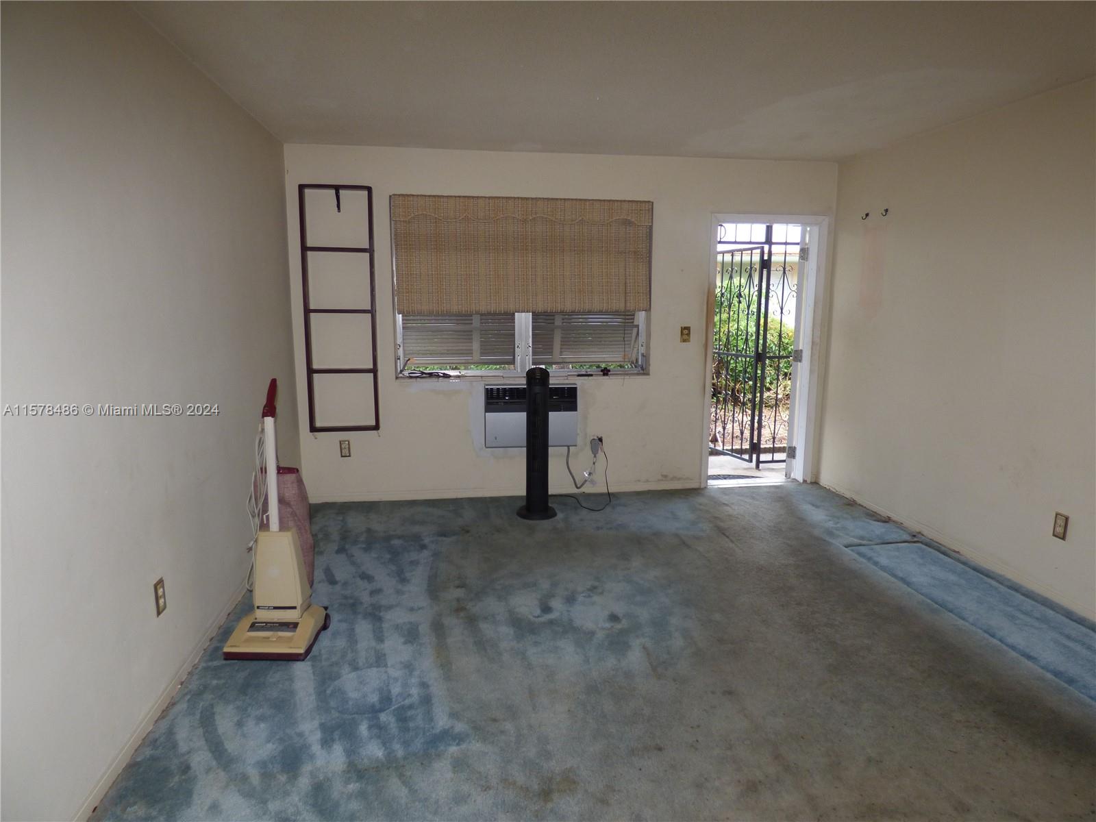 21 NW 169th St