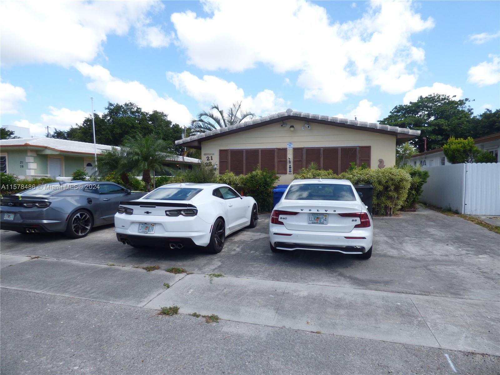21 NW 169th St