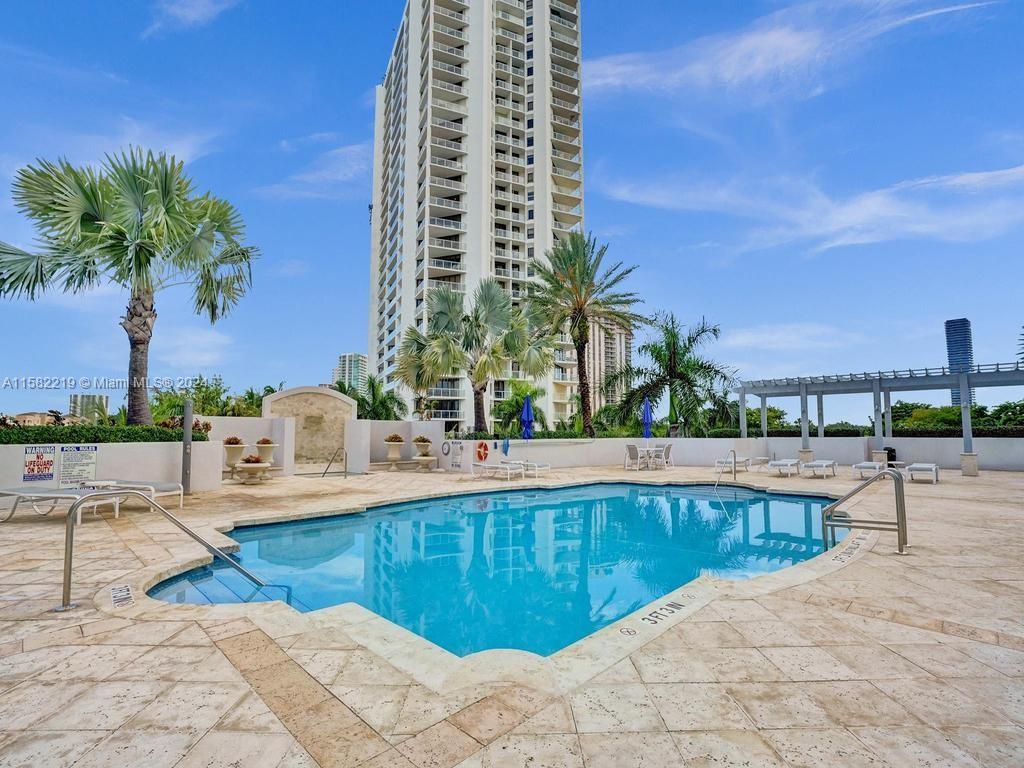 19400 Turnberry Way # 1911