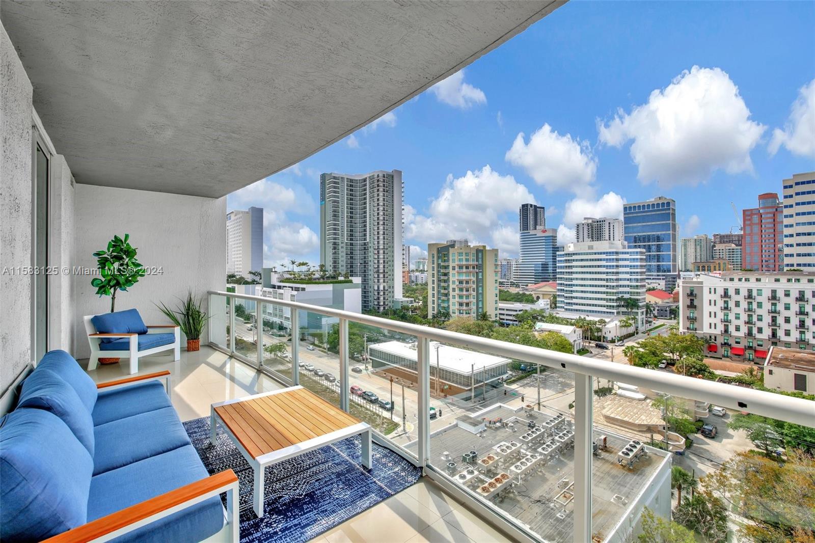 315 NE 3rd Ave # 1004