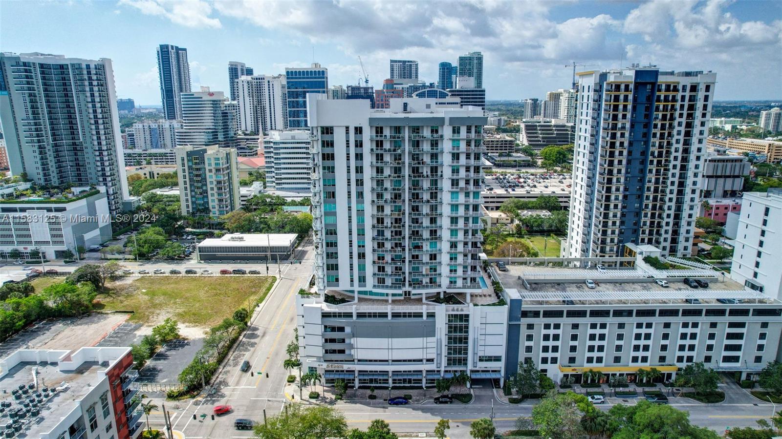 315 NE 3rd Ave # 1004