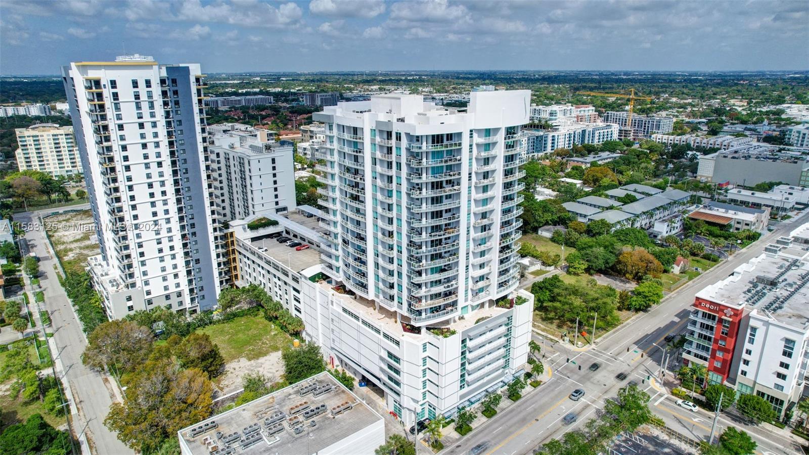 315 NE 3rd Ave # 1004
