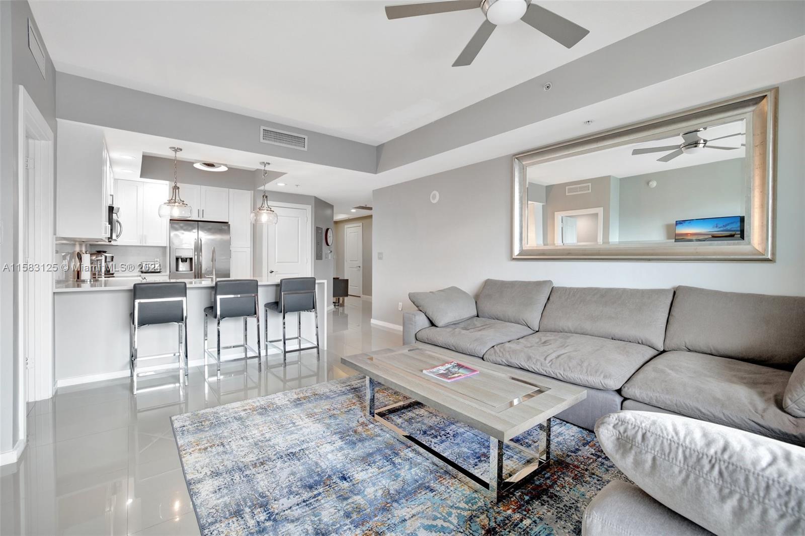 315 NE 3rd Ave # 1004