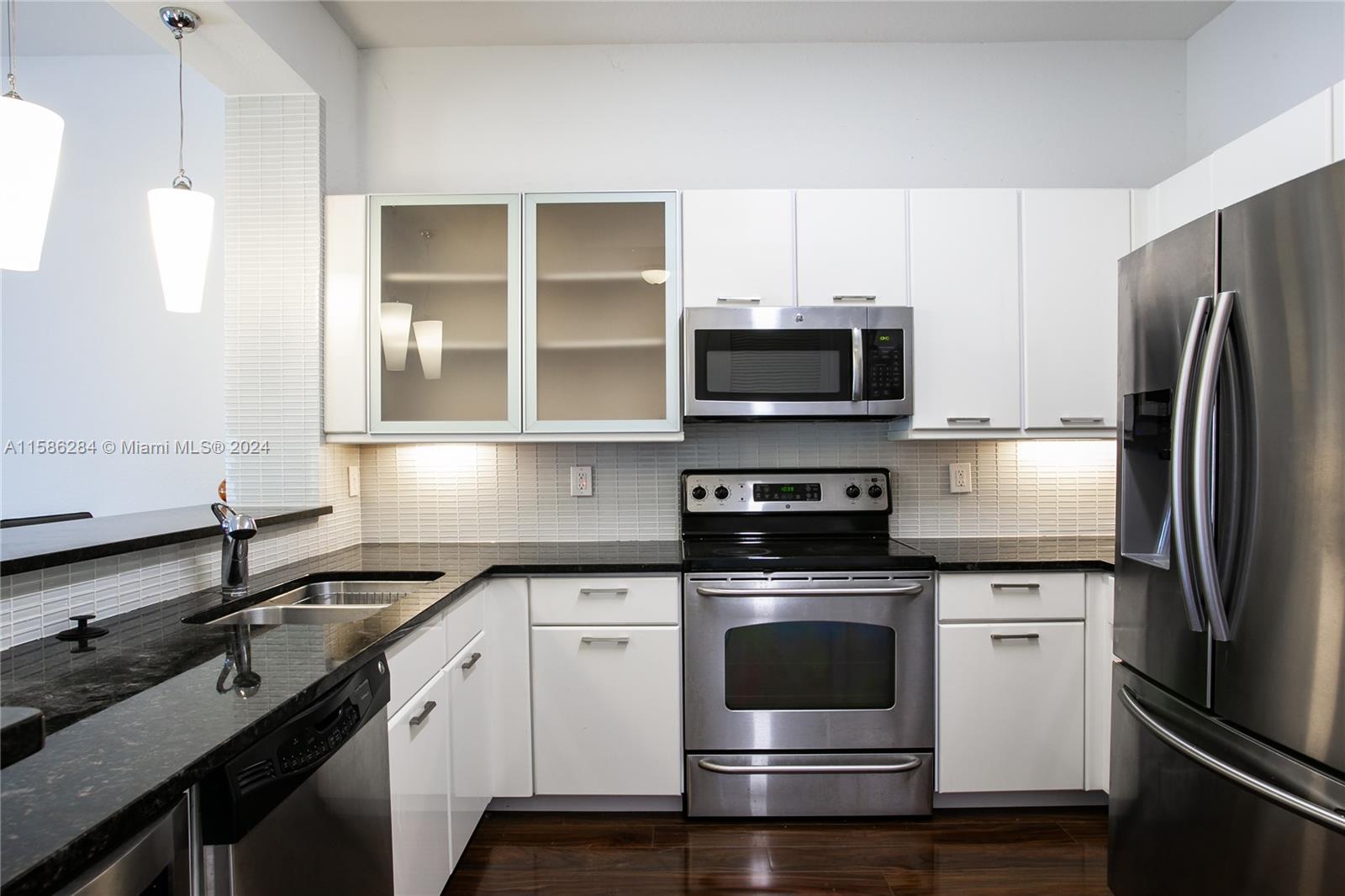 3600 Oaks Clubhouse Dr # 508