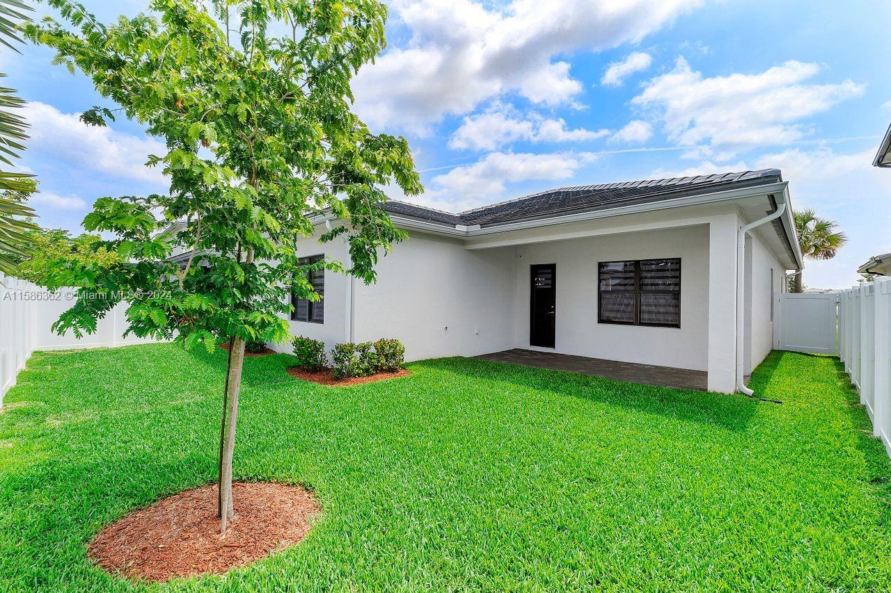 4176 SW 175th Ter