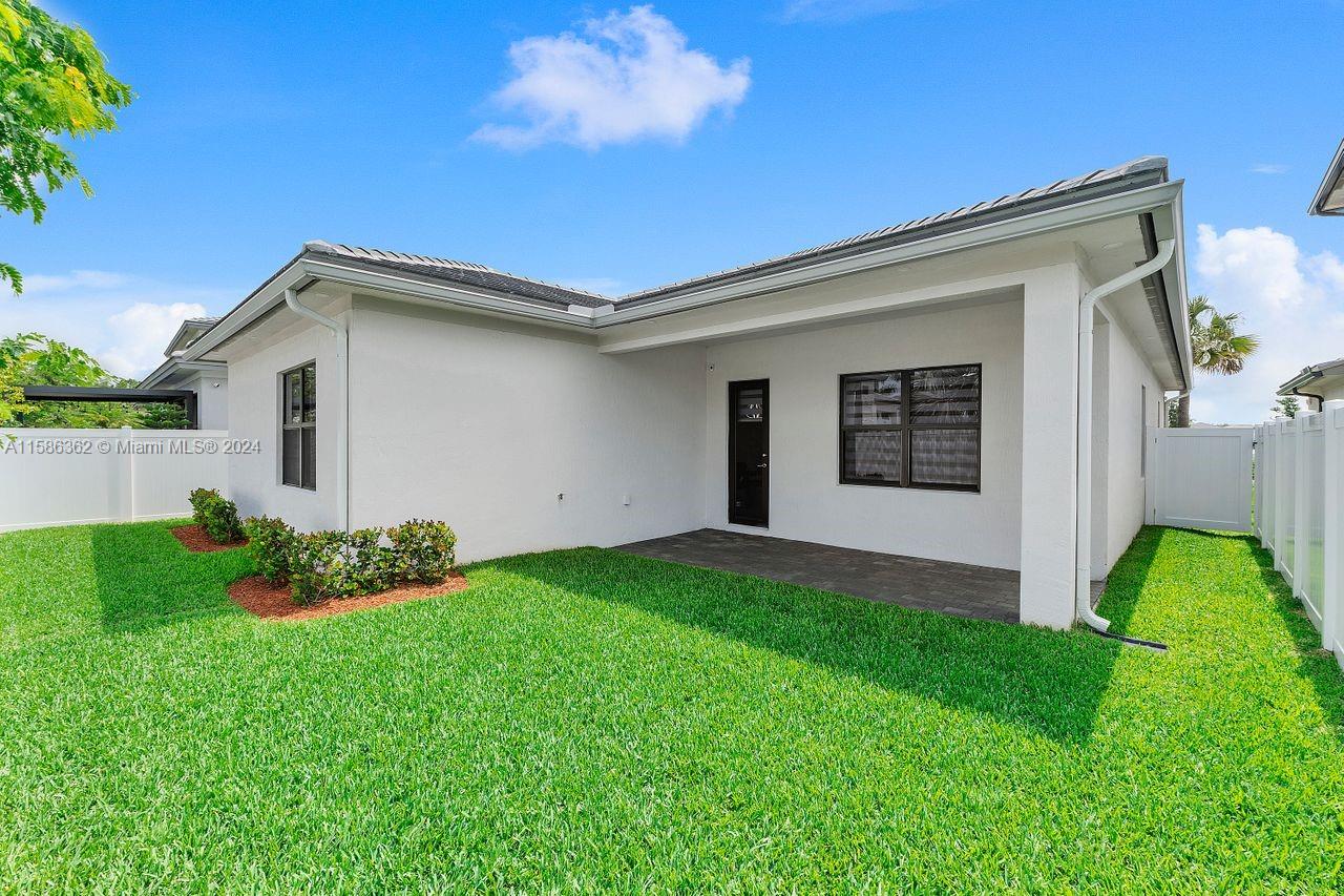 4176 SW 175th Ter
