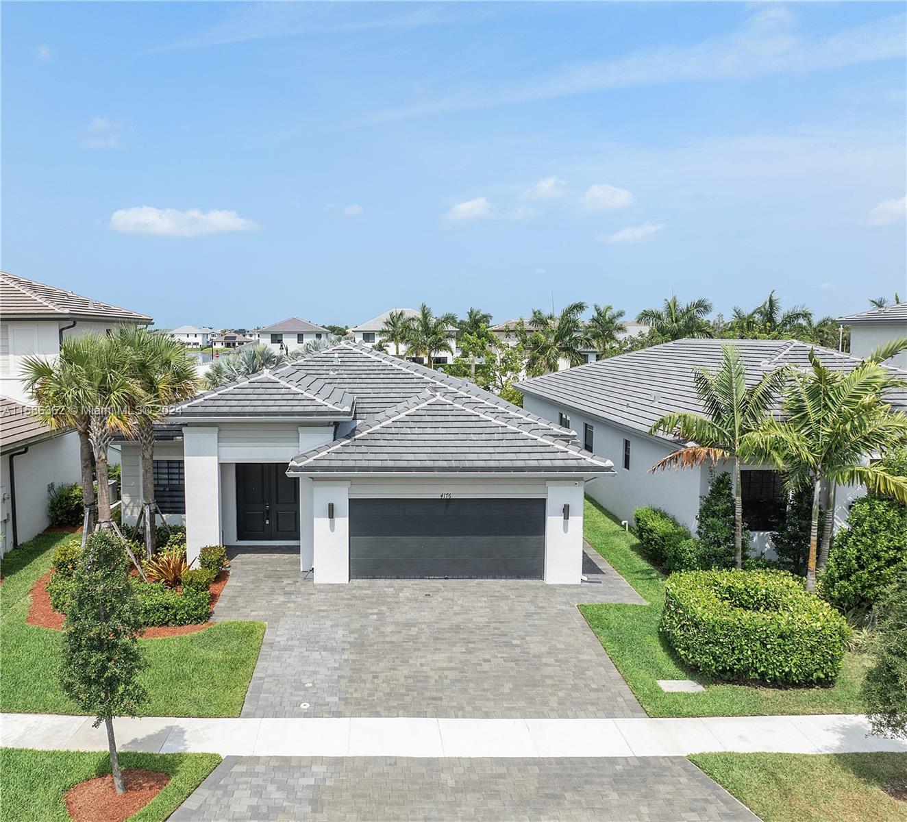 4176 SW 175th Ter