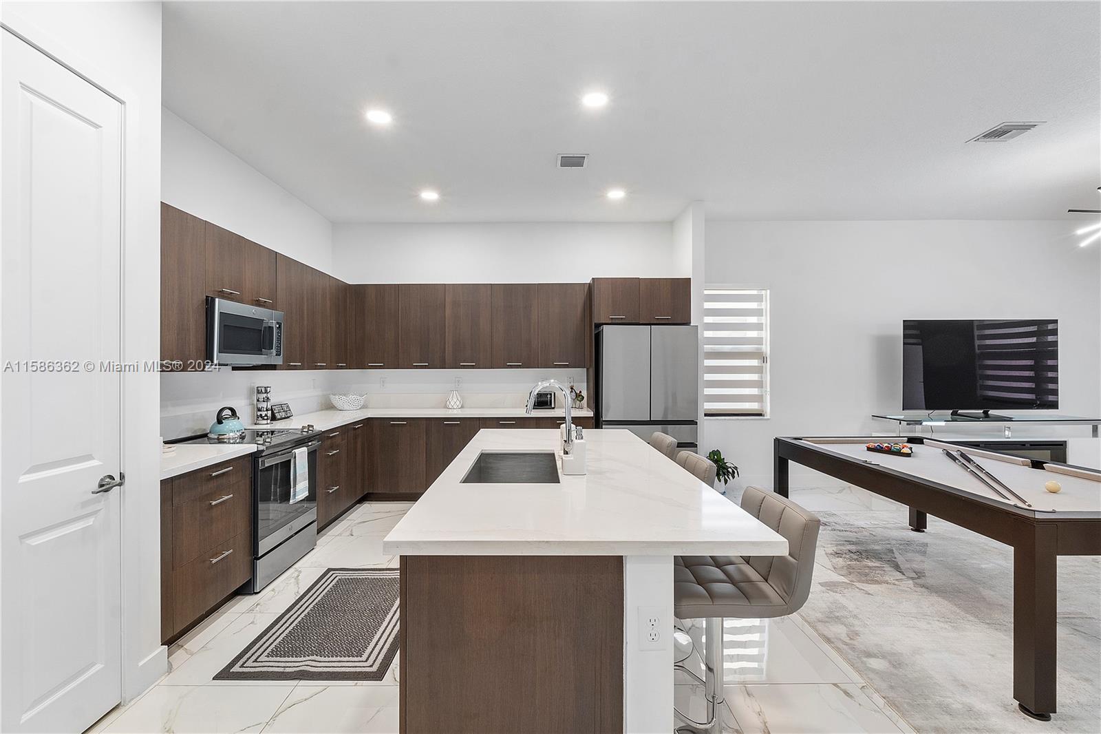 4176 SW 175th Ter