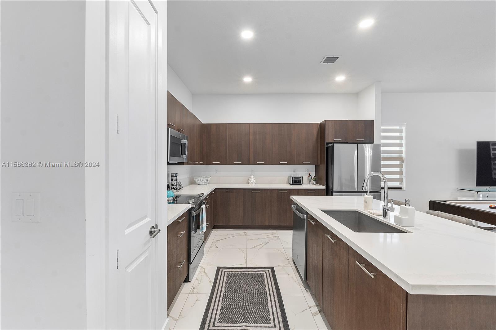 4176 SW 175th Ter