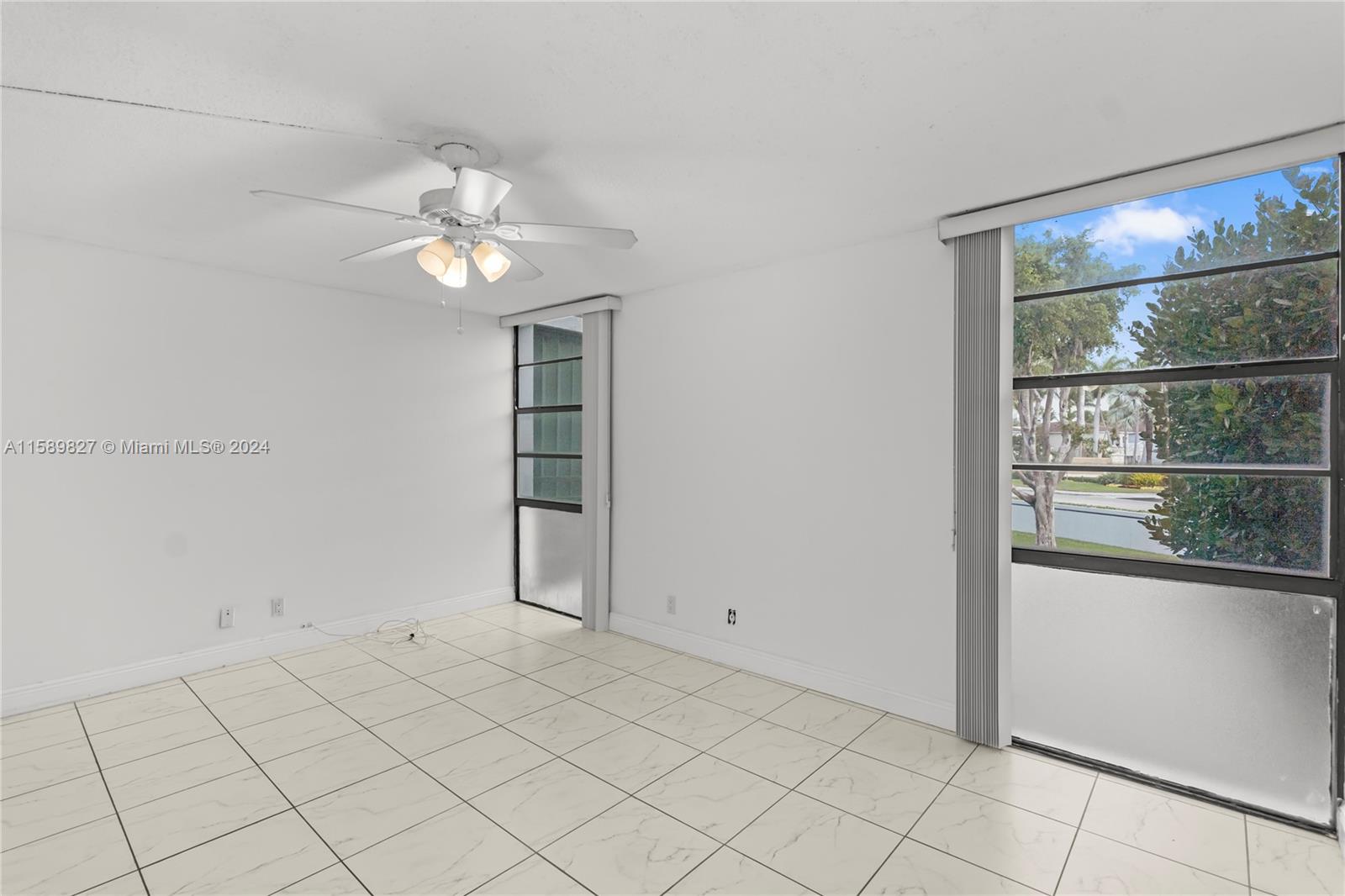 20500 W Country Club Dr # 202