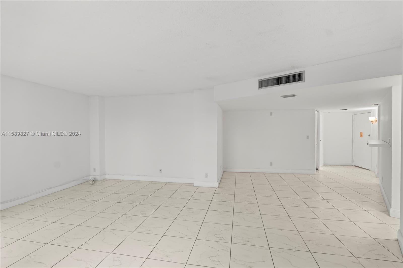 20500 W Country Club Dr # 202