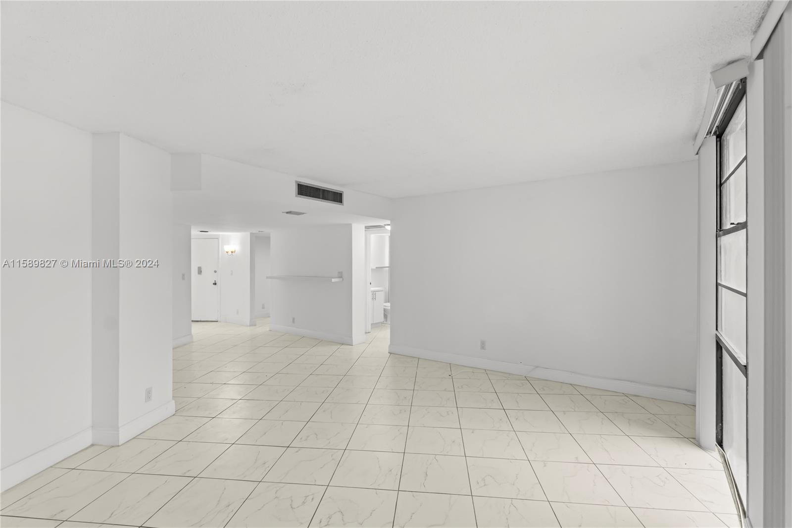 20500 W Country Club Dr # 202