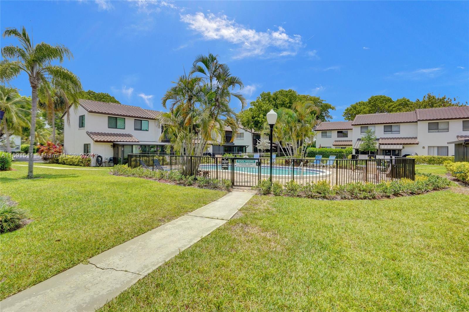 7200 NW 2nd Ave # 92