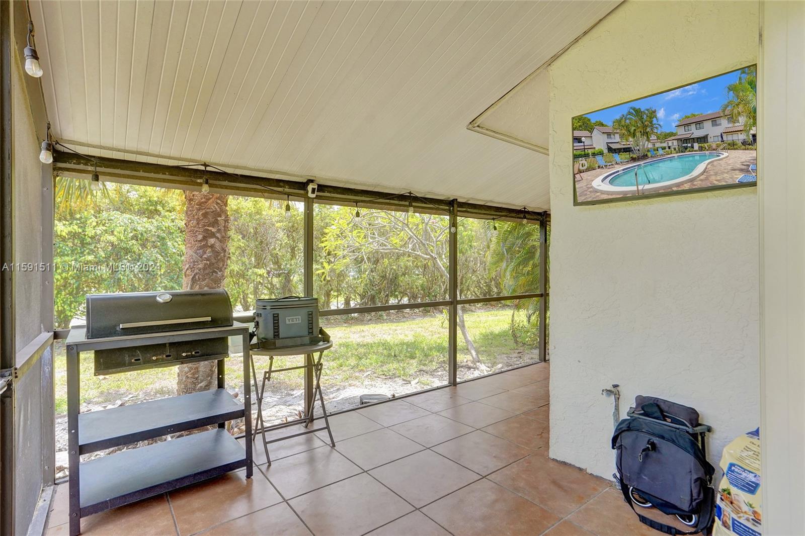 7200 NW 2nd Ave # 92