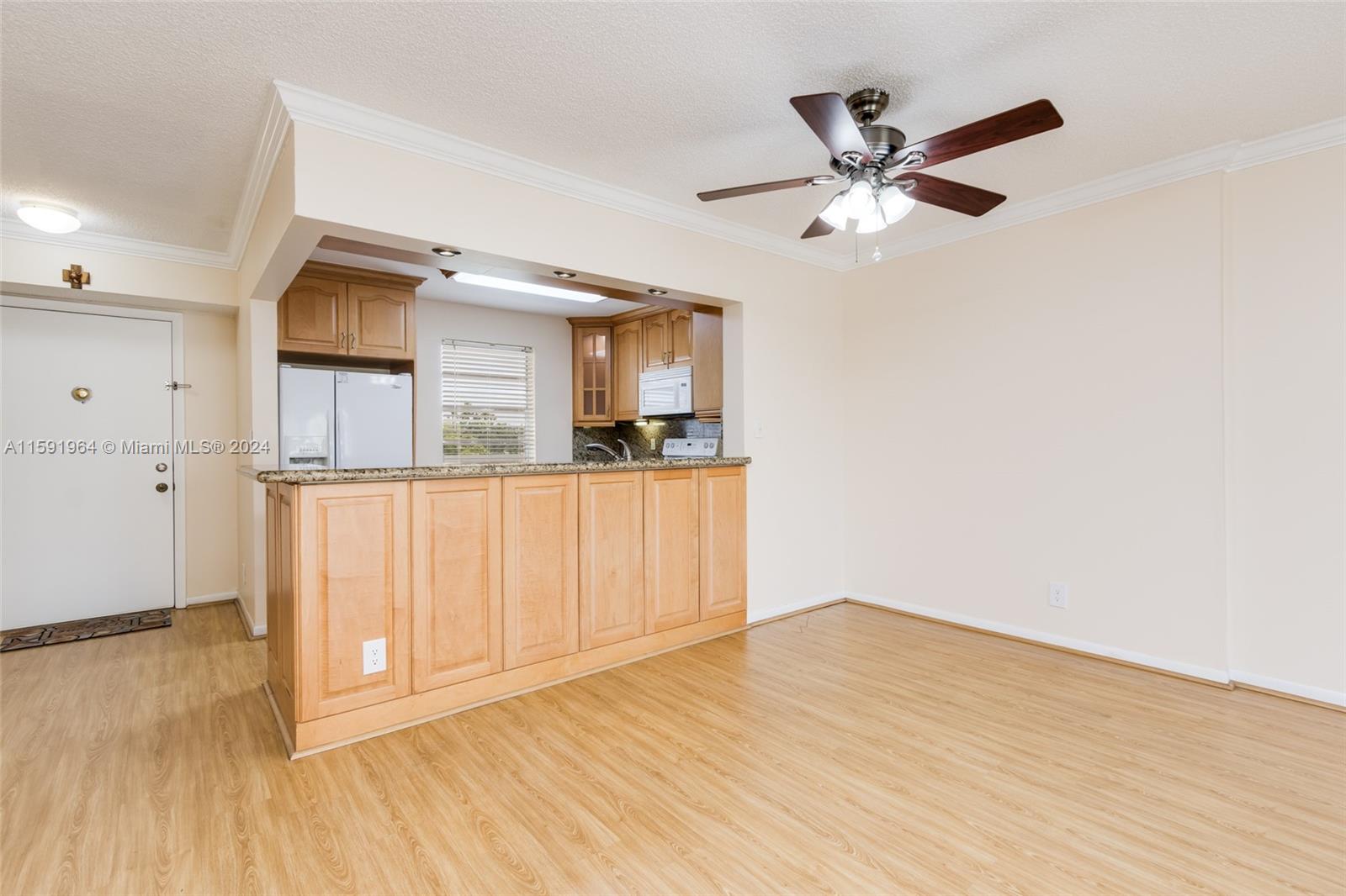 315 SE 11th Ter # 304