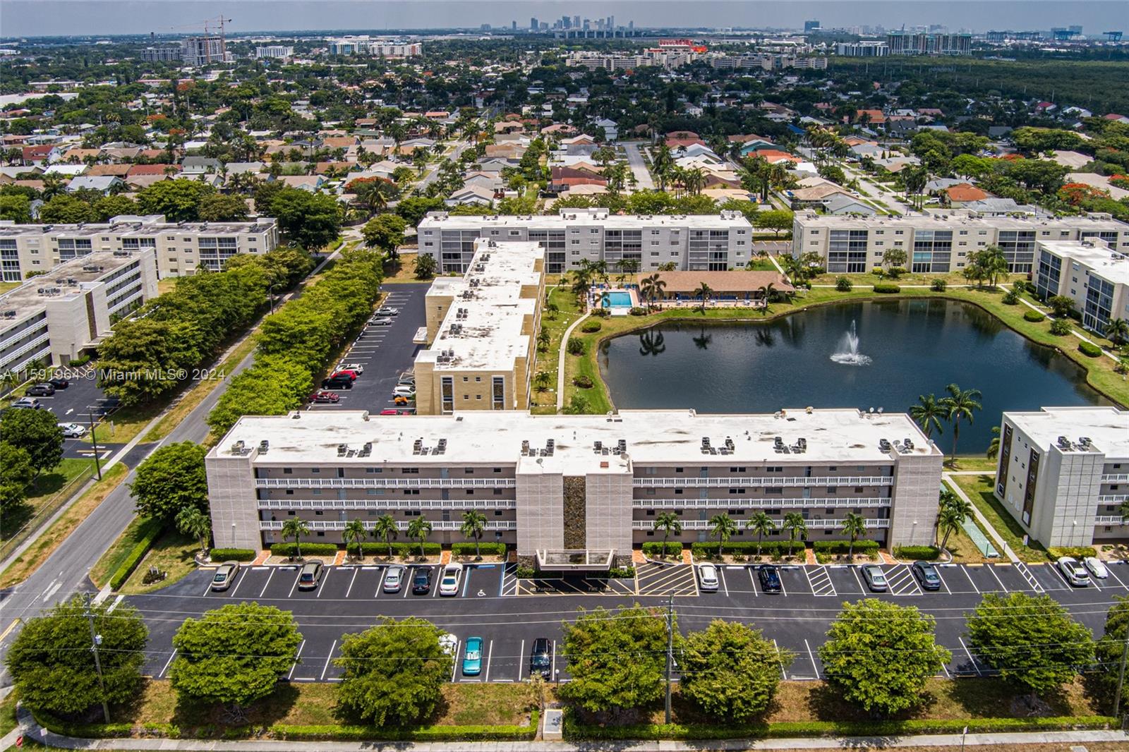 315 SE 11th Ter # 304