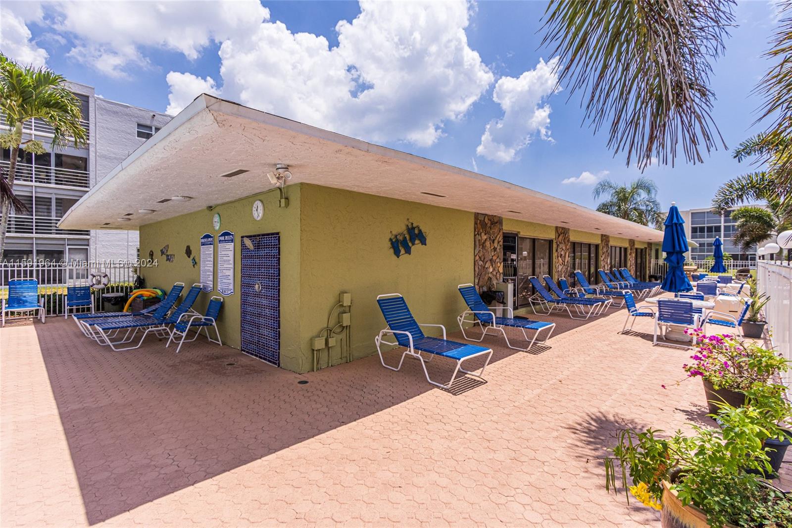 315 SE 11th Ter # 304