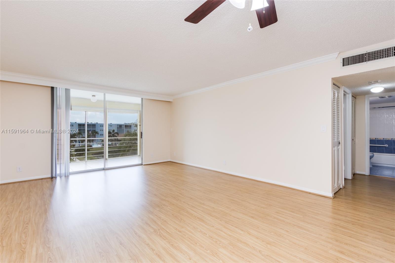 315 SE 11th Ter # 304