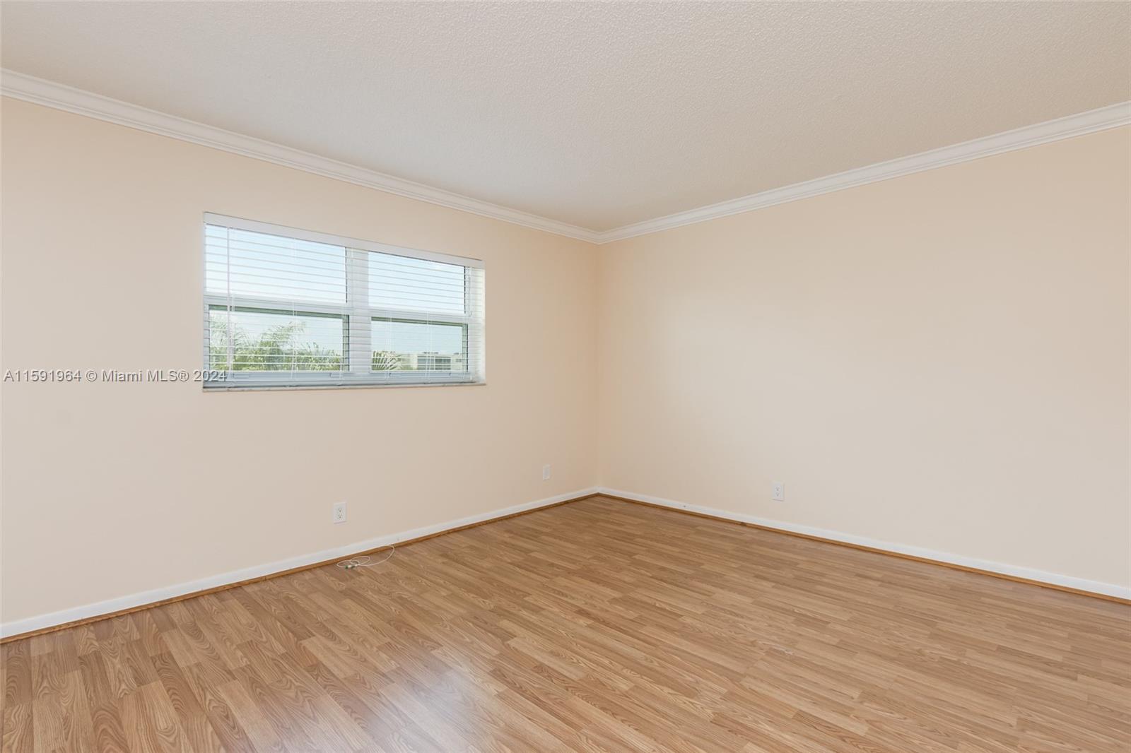 315 SE 11th Ter # 304