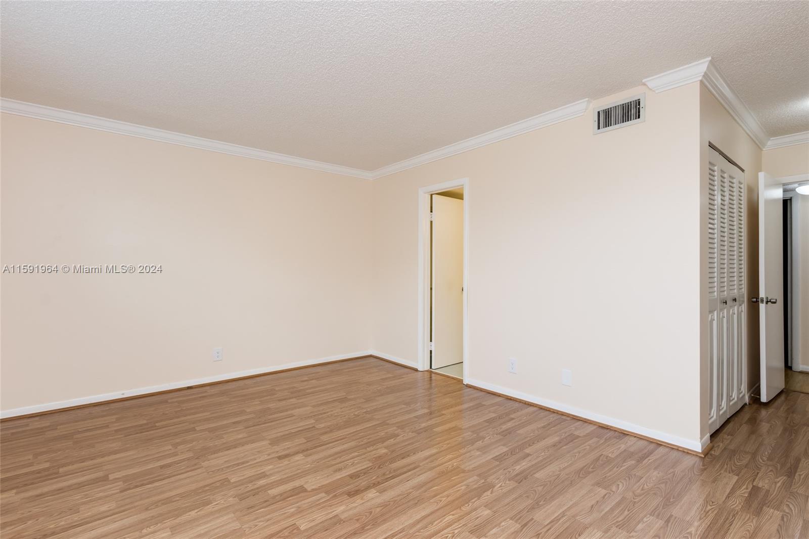 315 SE 11th Ter # 304