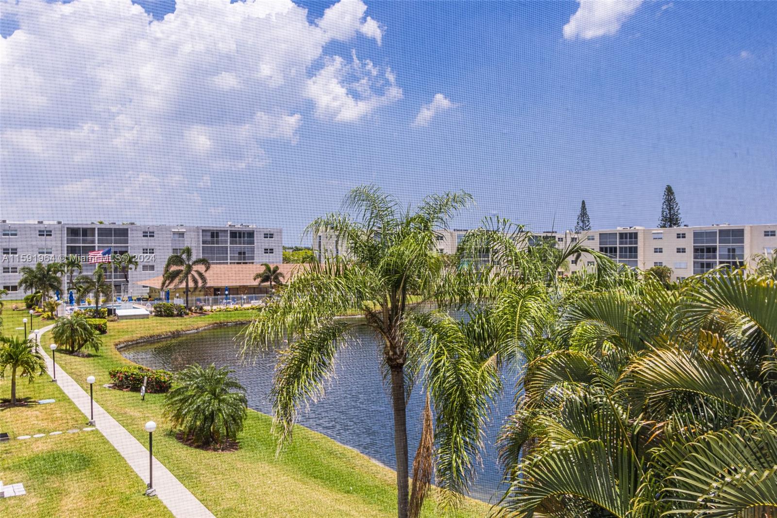 315 SE 11th Ter # 304