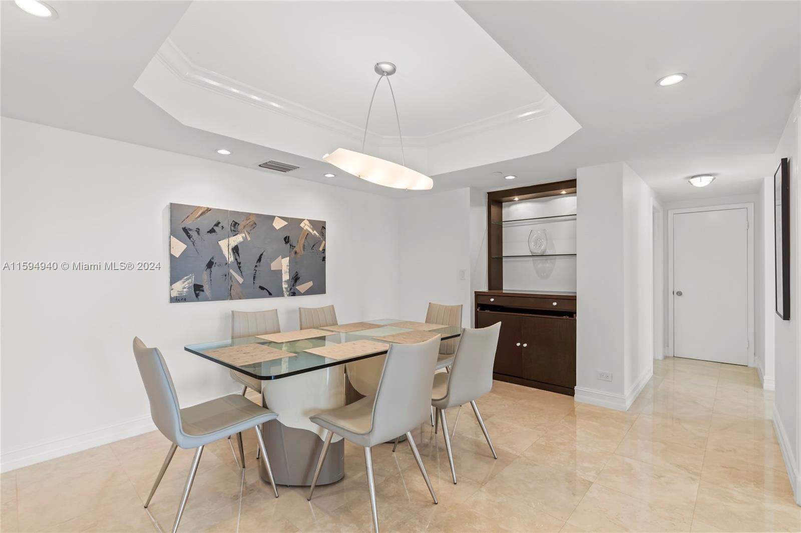 20191 E Country Club Dr # 1609