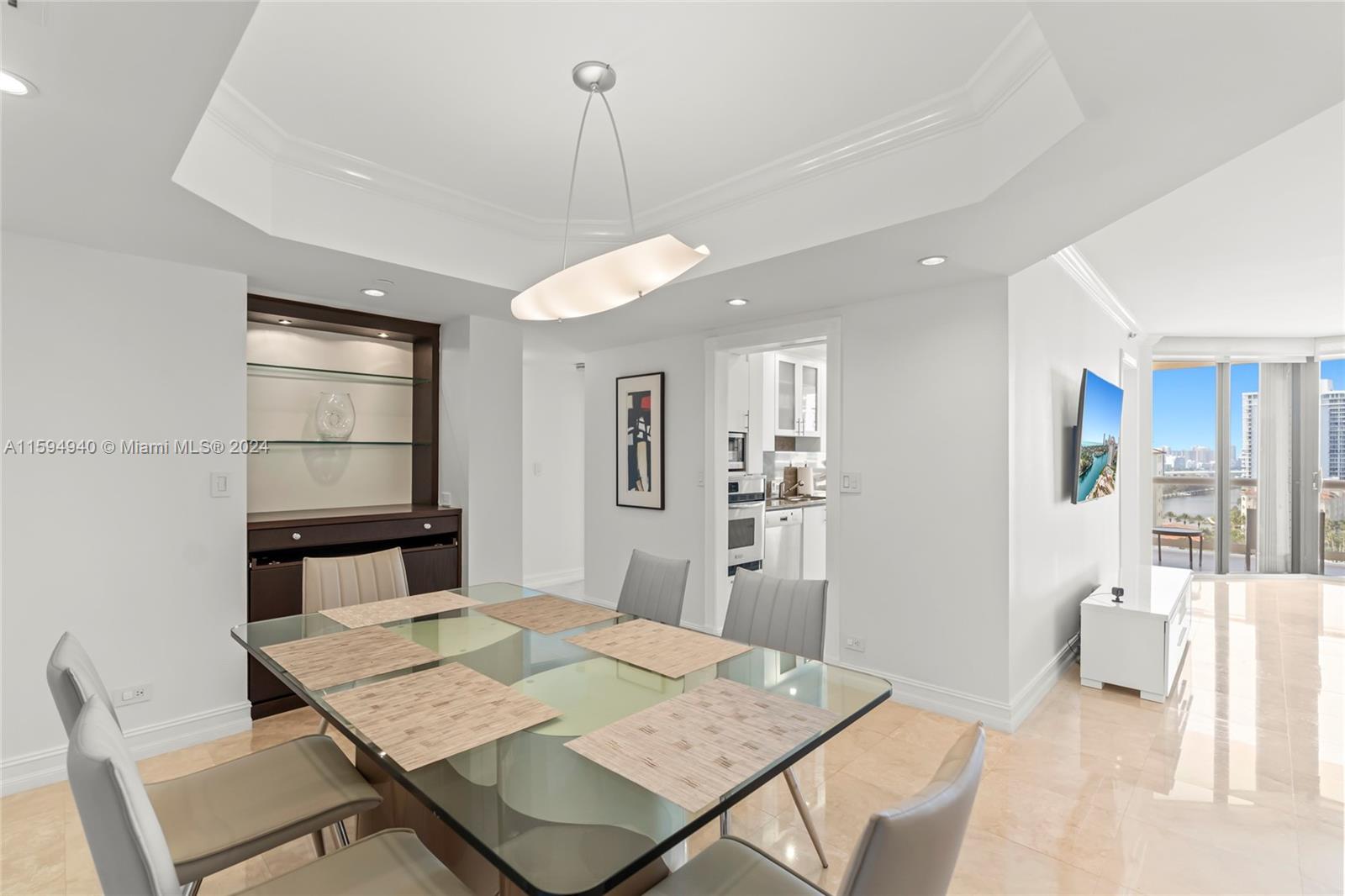 20191 E Country Club Dr # 1609