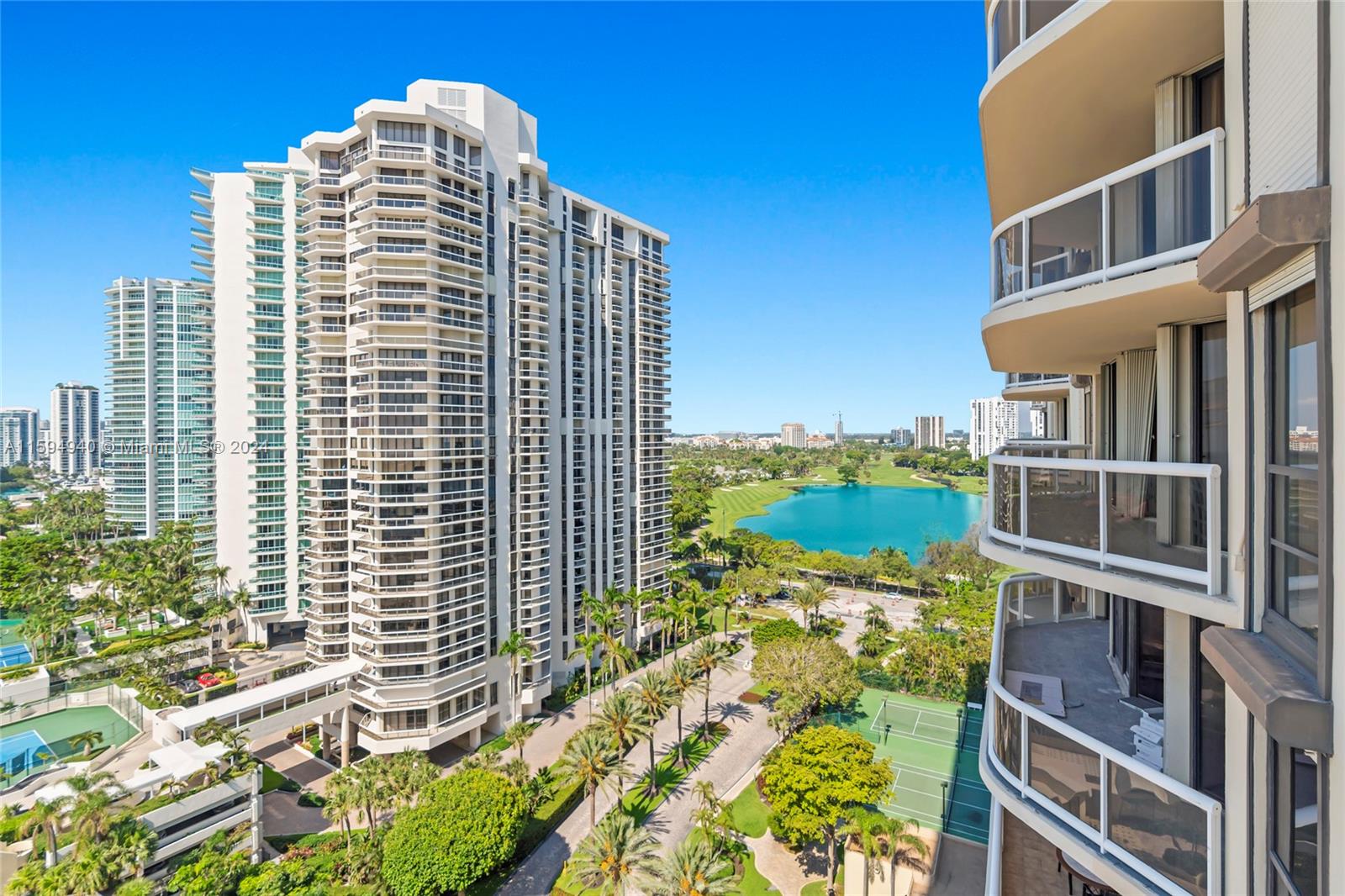 20191 E Country Club Dr # 1609