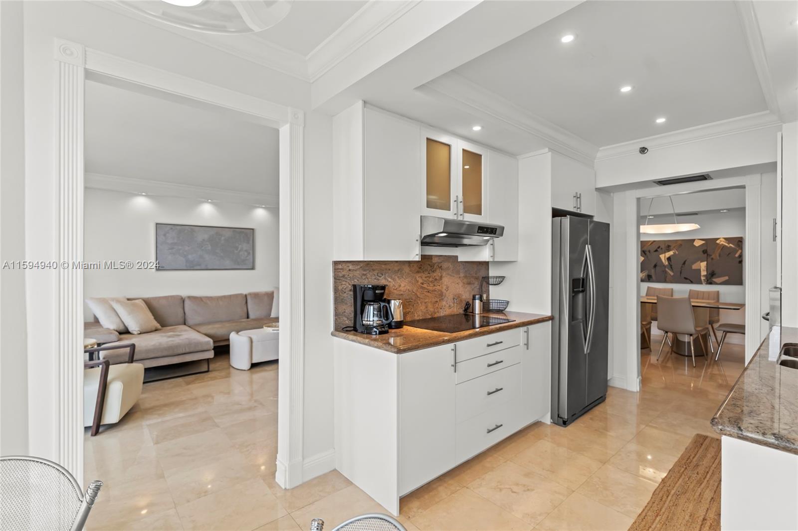 20191 E Country Club Dr # 1609