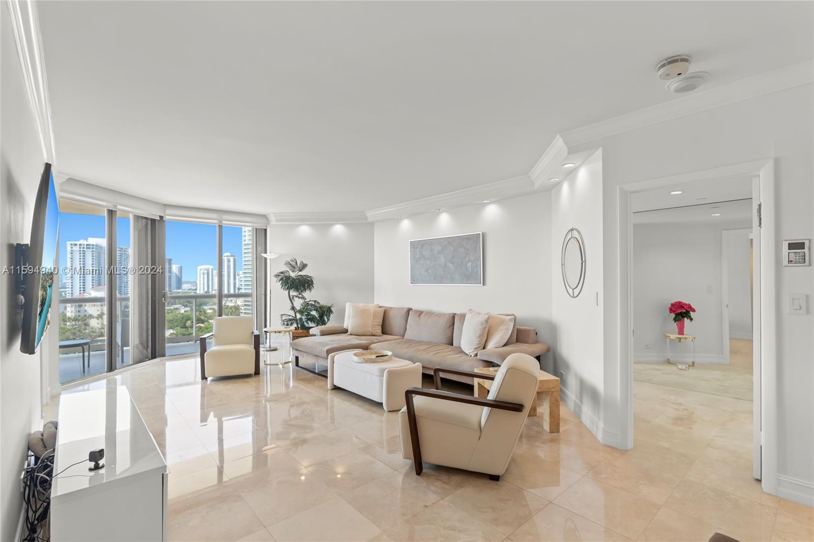 20191 E Country Club Dr # 1609