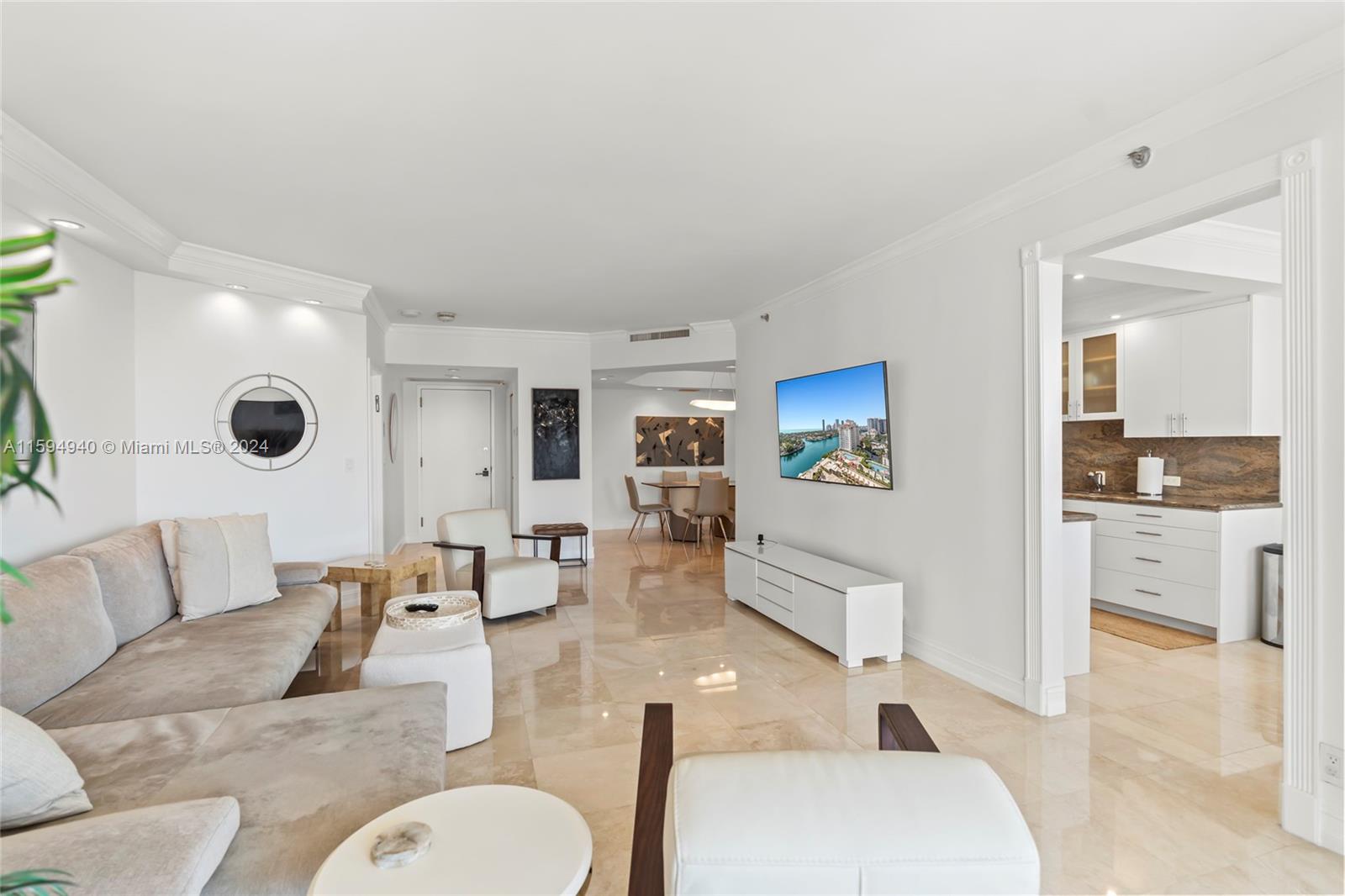 20191 E Country Club Dr # 1609