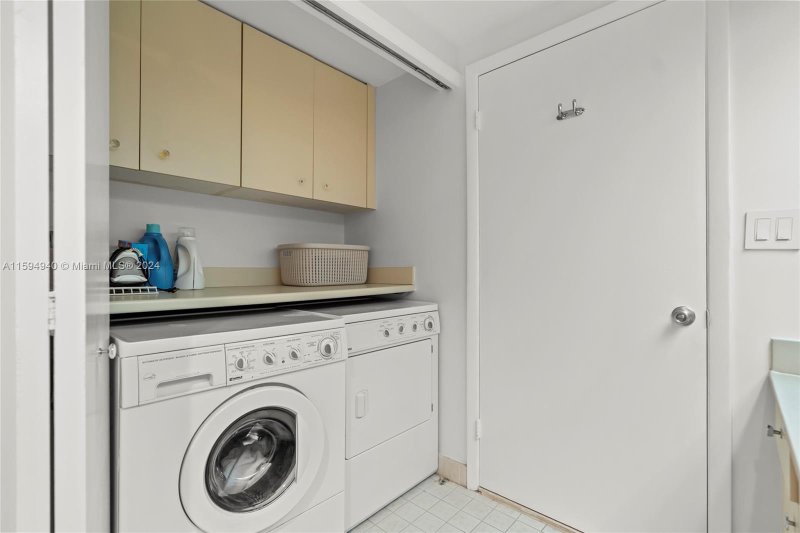 20191 E Country Club Dr # 1609